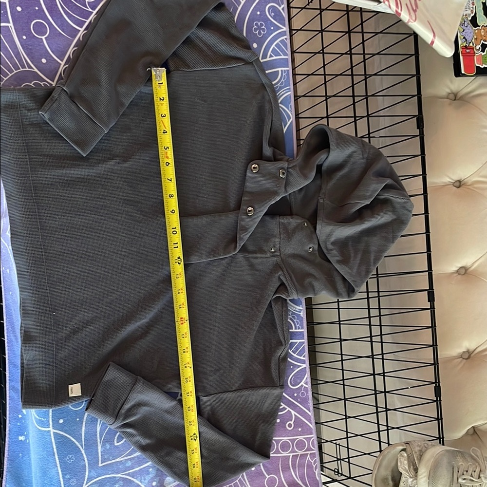 Vuori Dark Gray Hoodie Sweatshirt